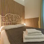 فندق مبيت وإفطار Un Attimo A 4*