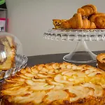 Un Attimo A فندق مبيت وإفطار 4*