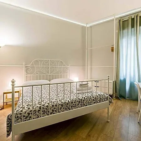 Un Attimo A 4*