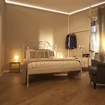 Un Attimo A 4*