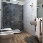 Un Attimo A 4*