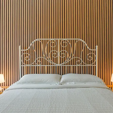 Un Attimo A فندق مبيت وإفطار روما