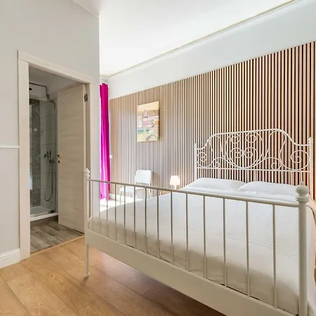 فندق مبيت وإفطار Un Attimo A 4*