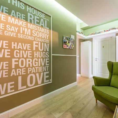 فندق مبيت وإفطار Un Attimo A روما