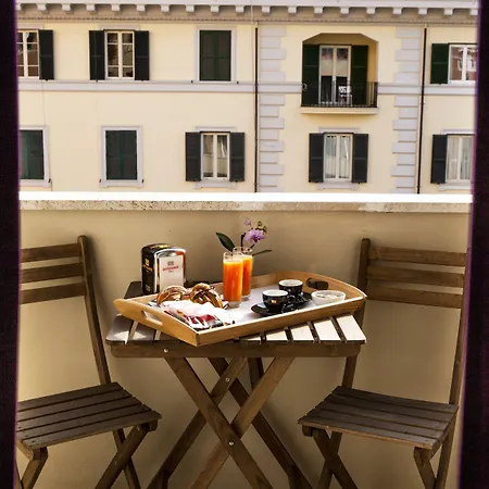 Un Attimo A فندق مبيت وإفطار