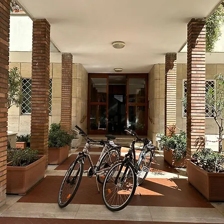 فندق مبيت وإفطار Un Attimo A